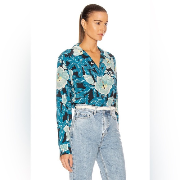 Equipment Hawaiian shirts 100% Silk Amaia silk long sleeve button up blouse Med - Picture 4 of 15